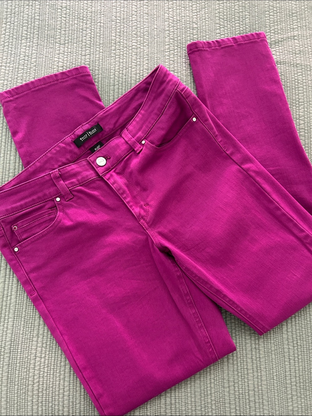 White House Black Market Bright Magenta Skinny Jeans Size 8